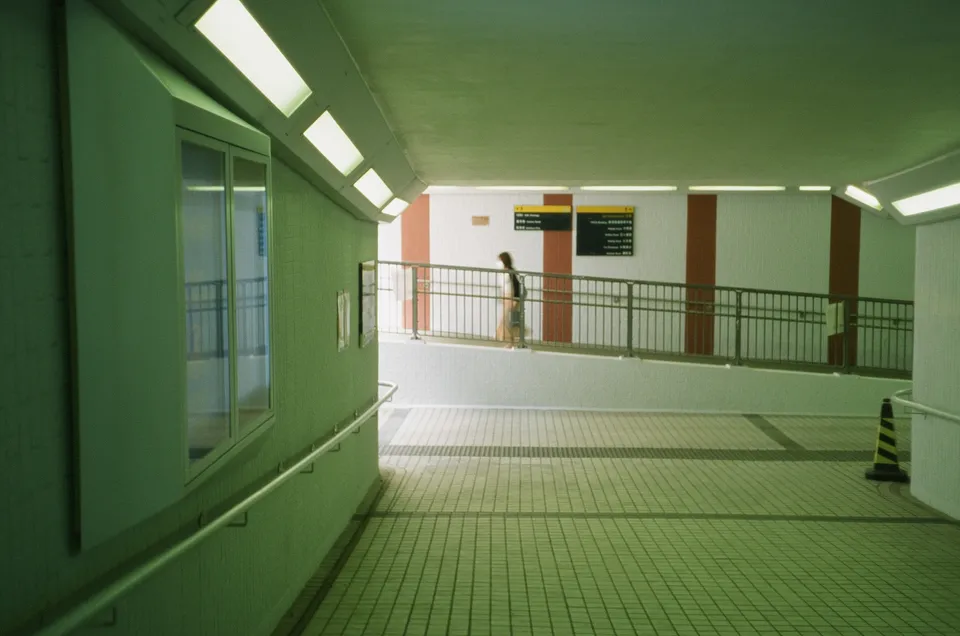 Crappy shot in a tunnel