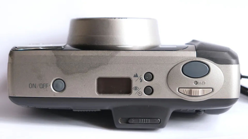 Nikon Zoom 600 AF top view
