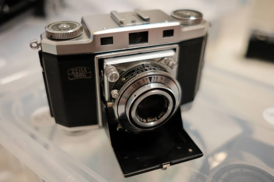 Side view of the camera