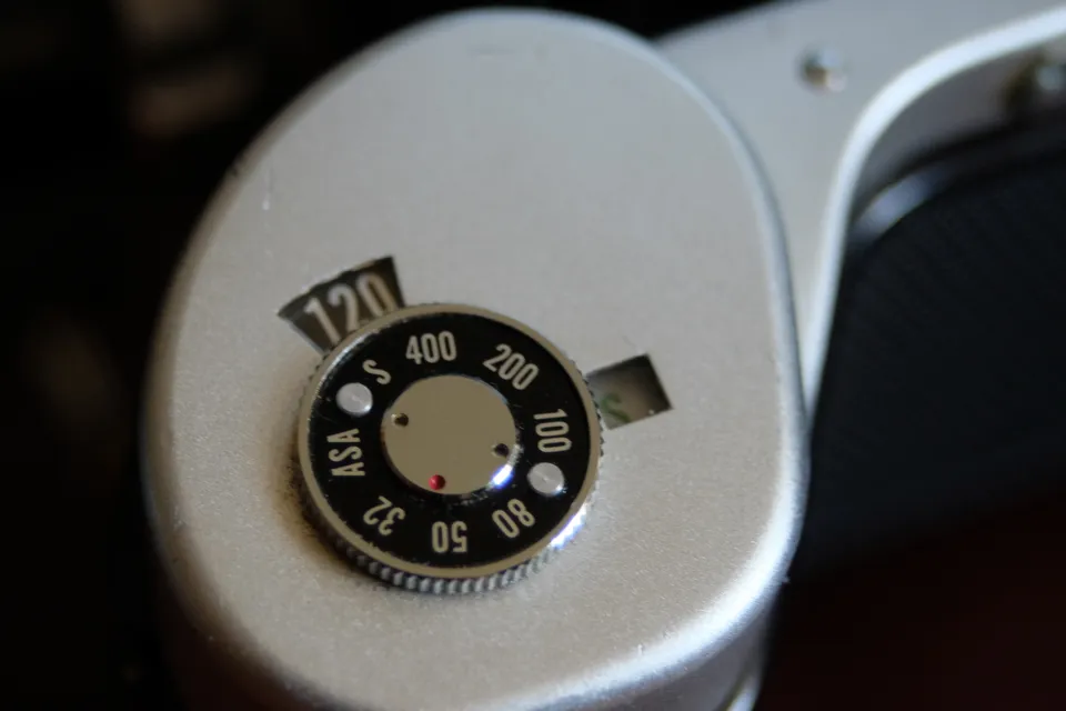 back_frame_counter_closeup