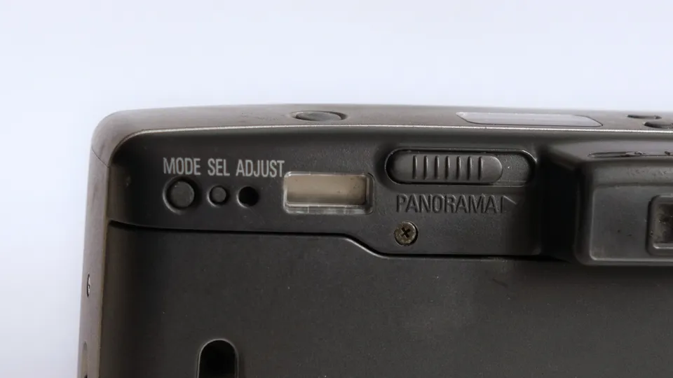 Nikon Zoom 600 AF back view