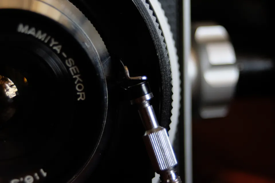 cable_release_closeup